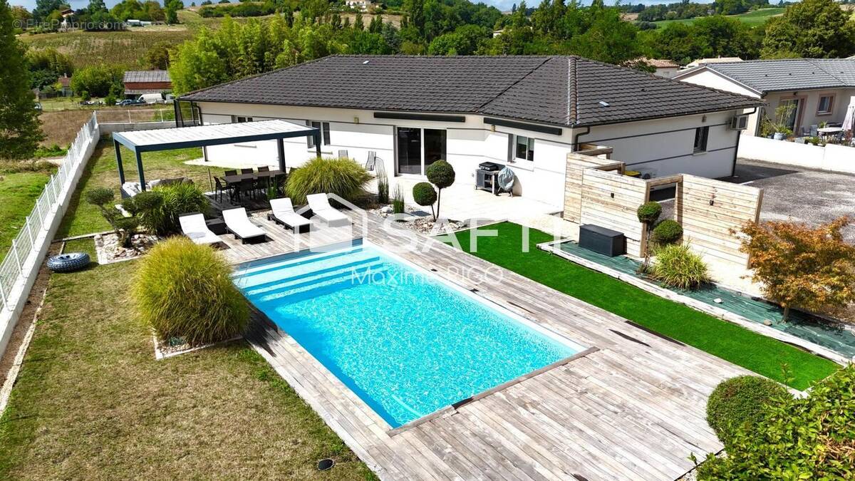 Photo 1 - Maison à VIRAZEIL