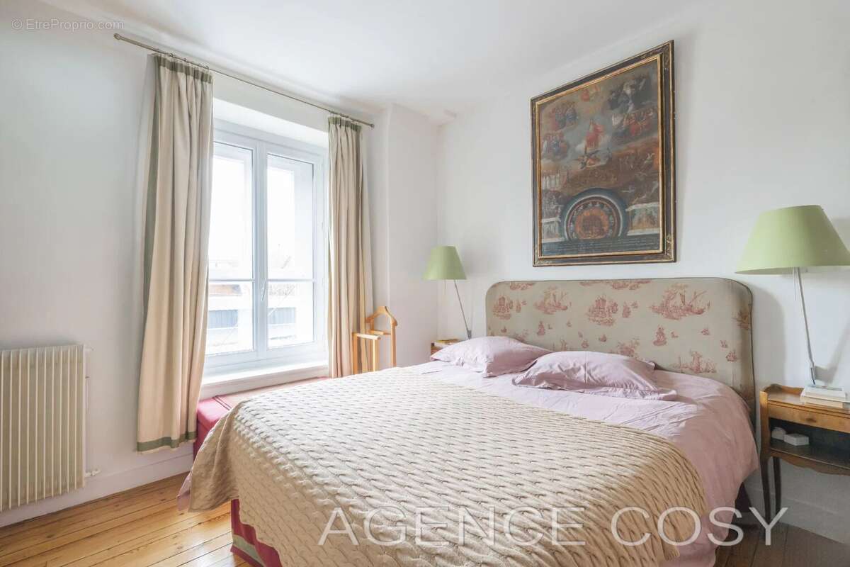 Appartement à VERSAILLES