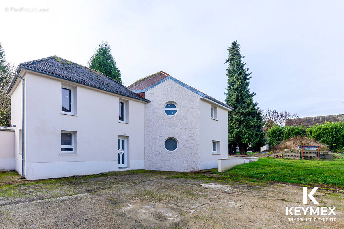 Maison à NEUILLY-EN-THELLE