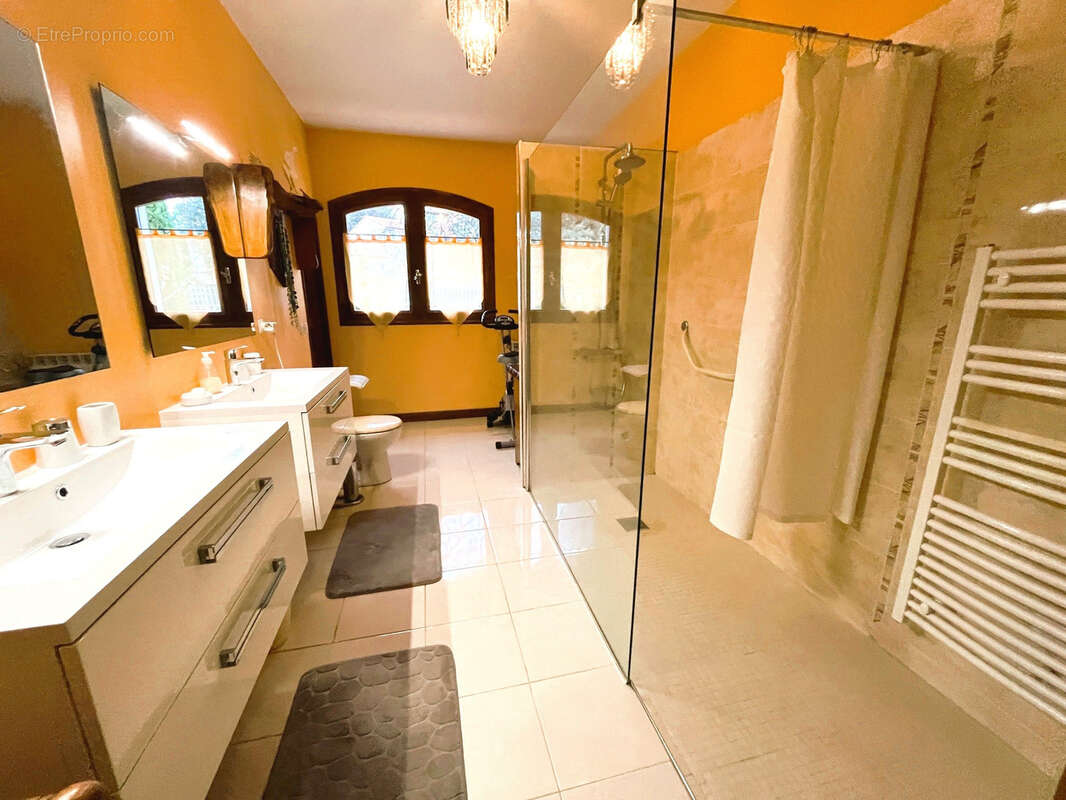 Maison à MESCHERS-SUR-GIRONDE