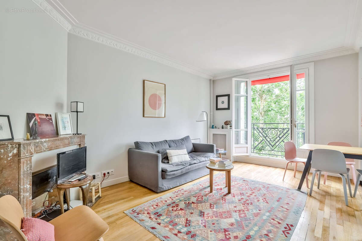 Appartement à PARIS-12E