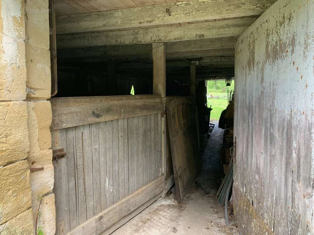 Maison mitoyenne avec 6 chambres, maison d'amis et dépendances - photo 12