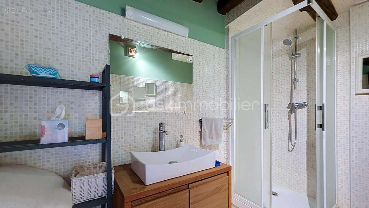 Maison de caractère 210 m² habitables (226 m² au sol) avec piscine chauffée, dépendances et jardin arboré - photo 12