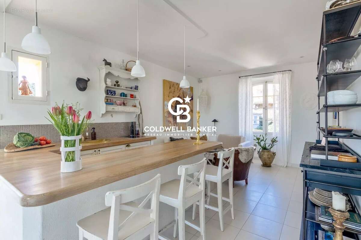 Maison à BORMES-LES-MIMOSAS