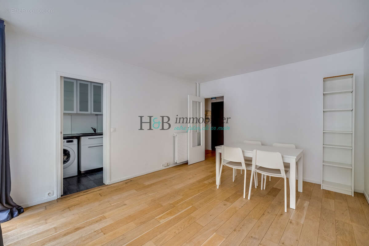 Appartement à PARIS-12E