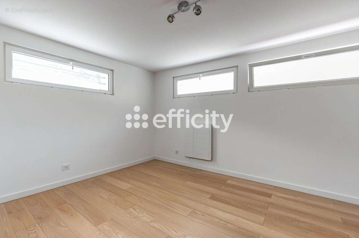Maison 160 m² à Antony  - photo 21