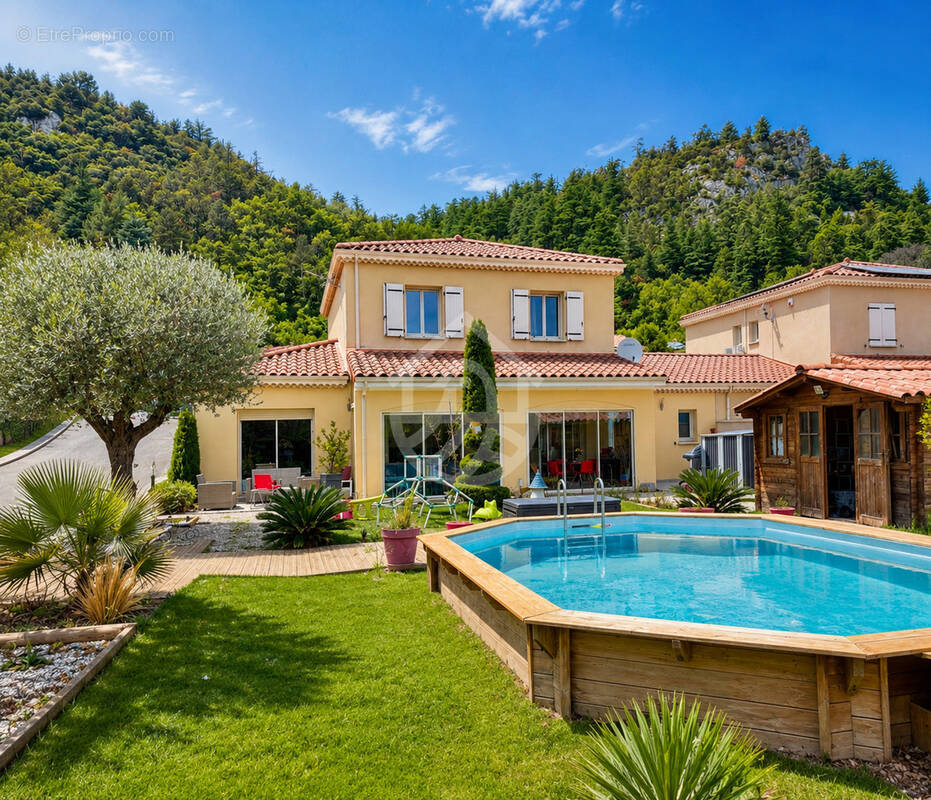 Maison à SOYONS