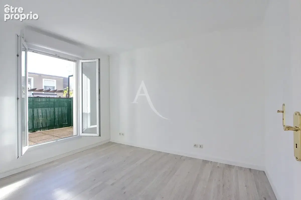 Villeneuve la garenne - quartier apollonia - duplex de 5 pieces avec terrasse - photo 6