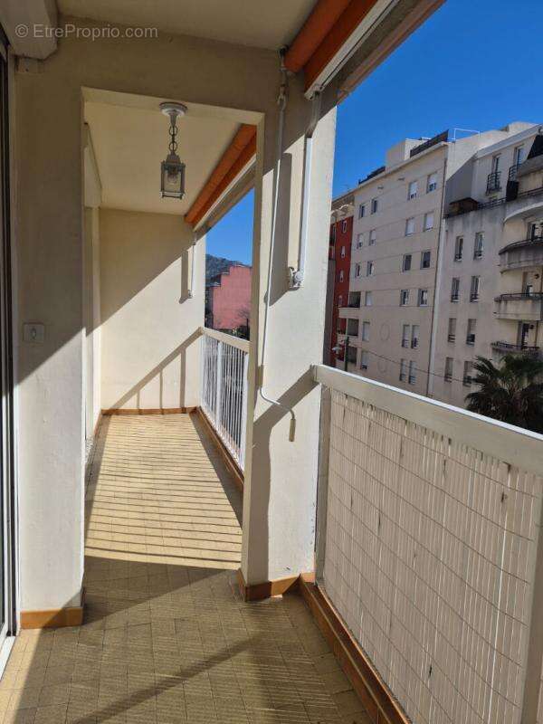 Appartement à MARSEILLE-10E