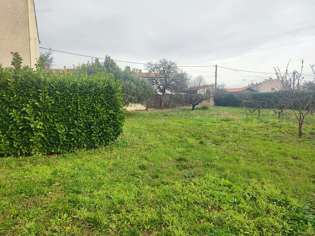 Maison à PEYRIAC-MINERVOIS