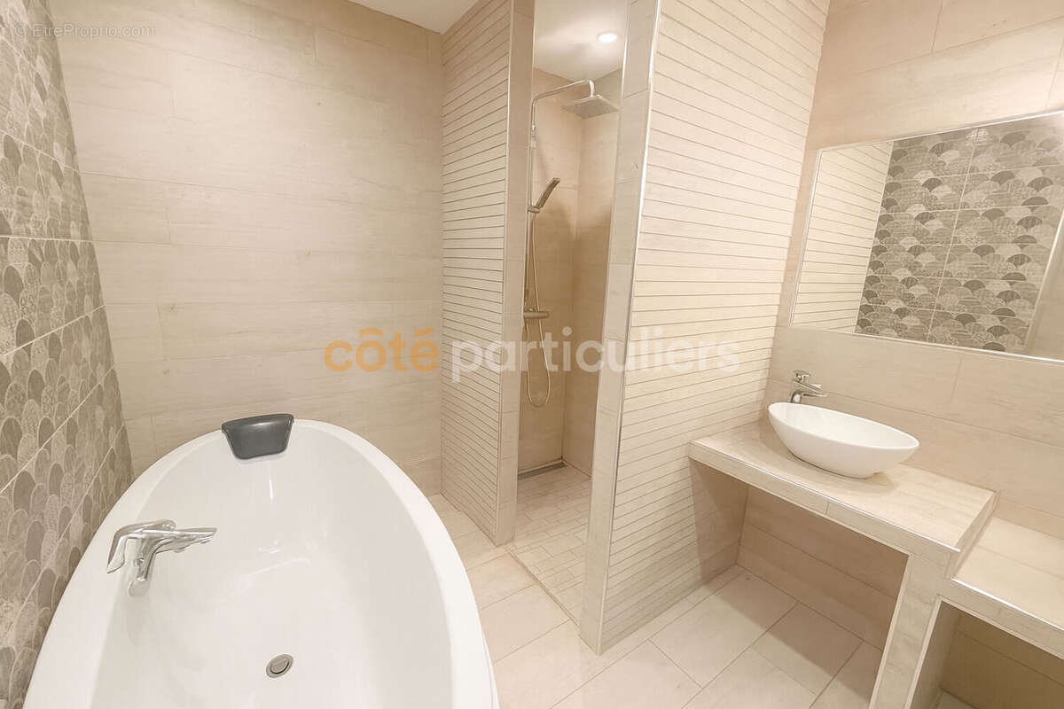 Demeure de prestige - Luçon centre - 5 chambres - 190 m2 - photo 8