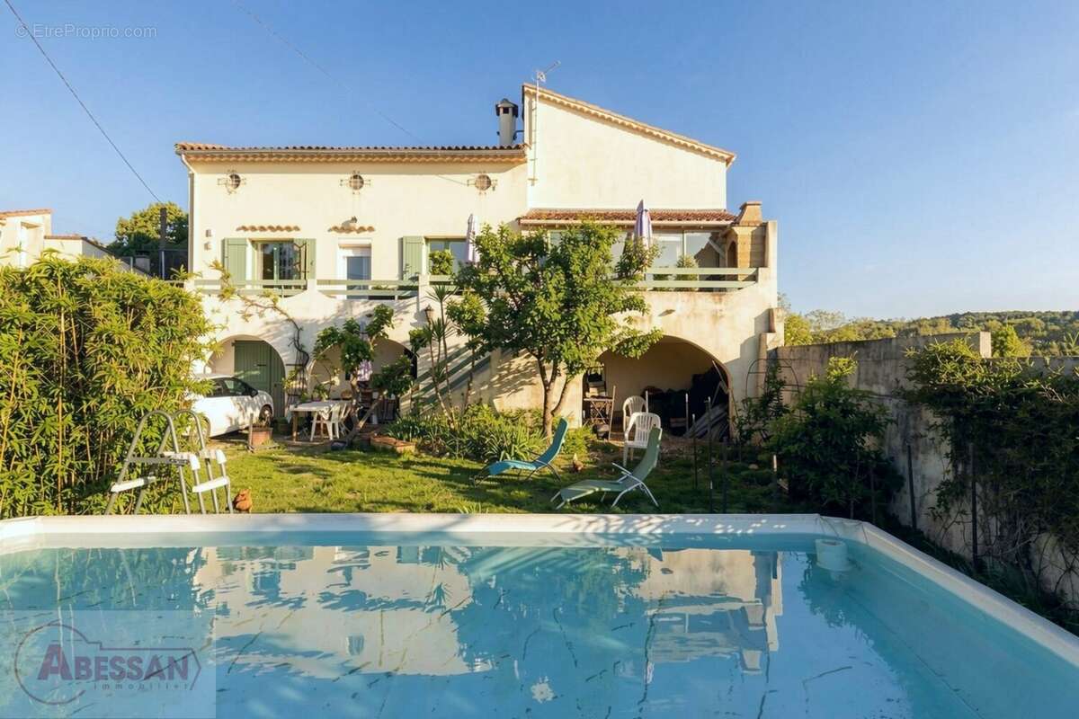 Maison à RIBAUTE-LES-TAVERNES