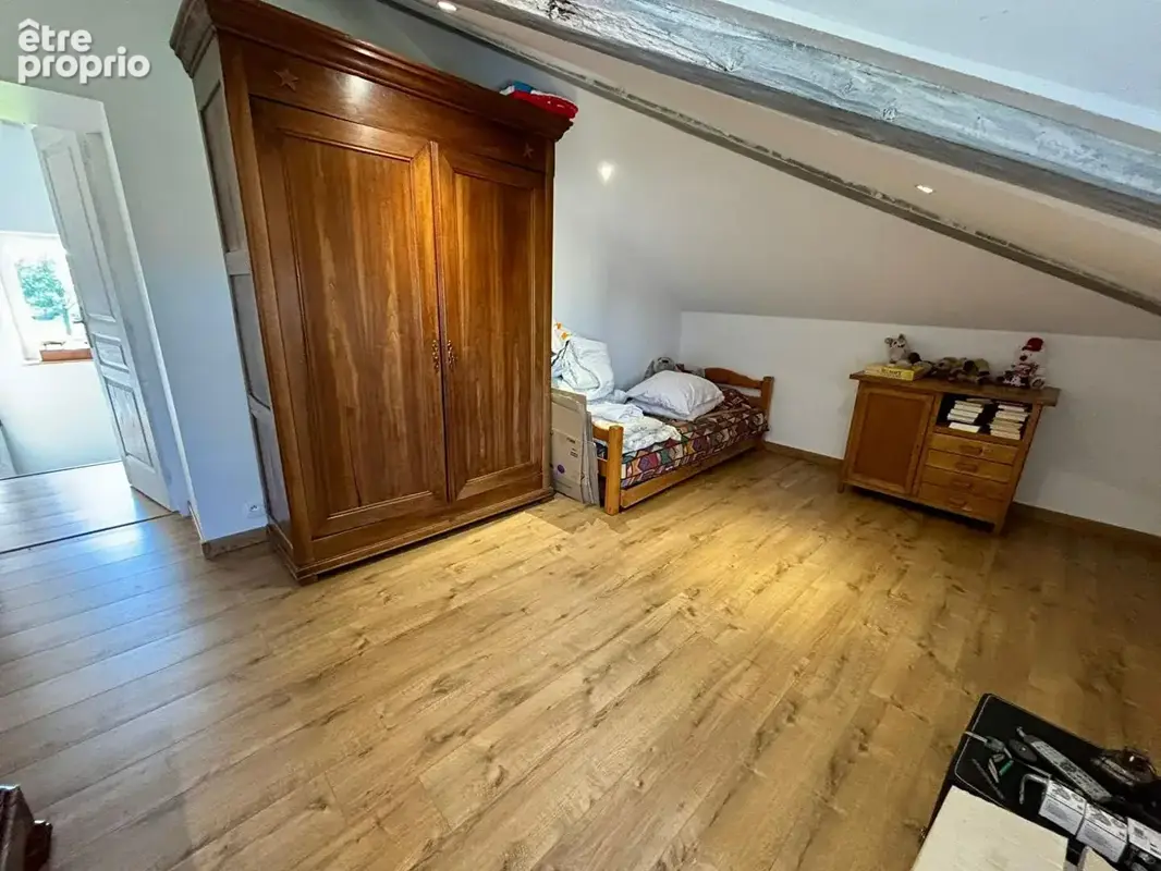 Maison 8 pieces 170 m² saint-jodard - photo 12
