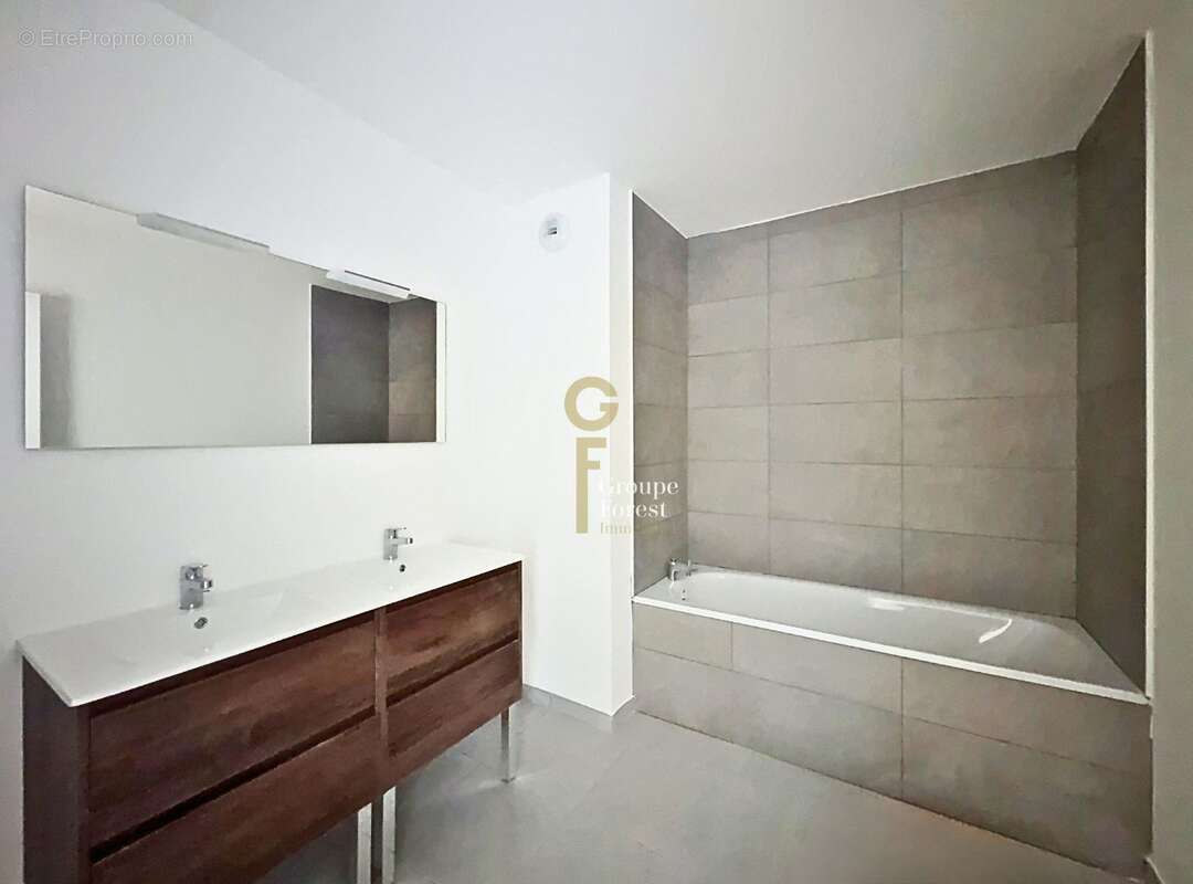 Appartement à CROIX