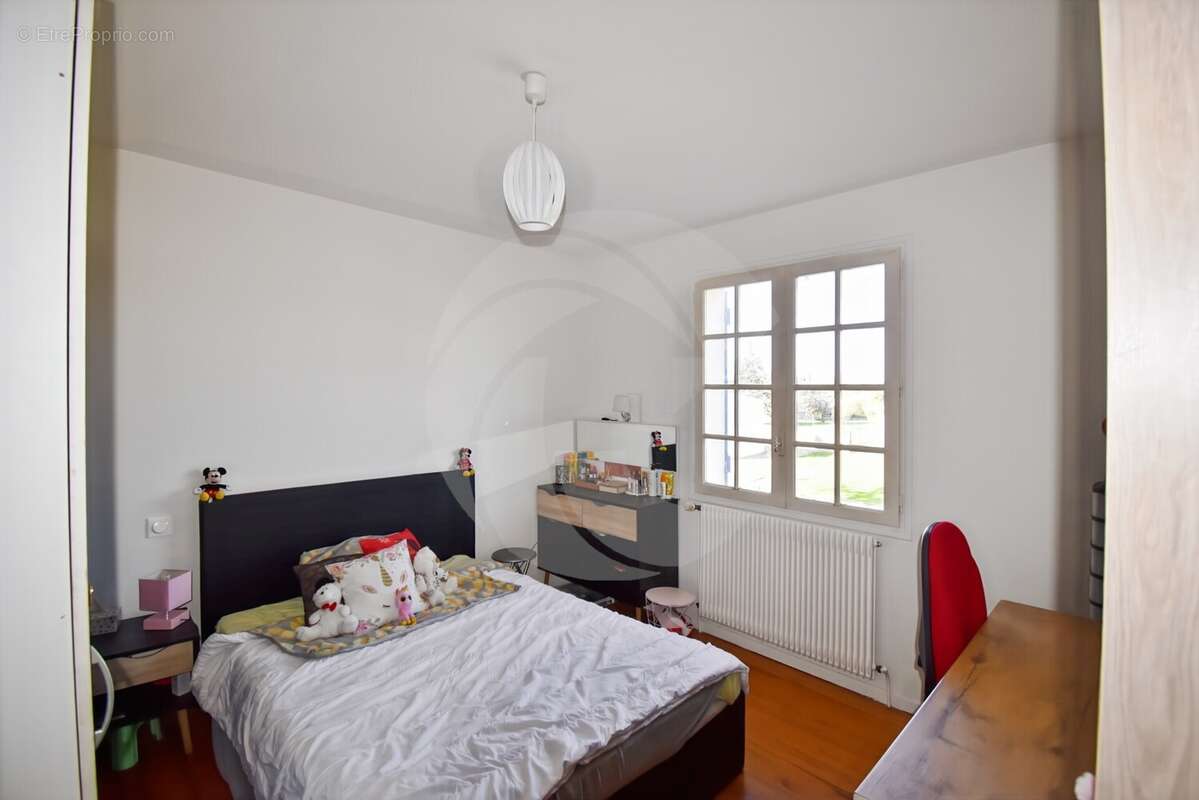 Maison à NEGREPELISSE