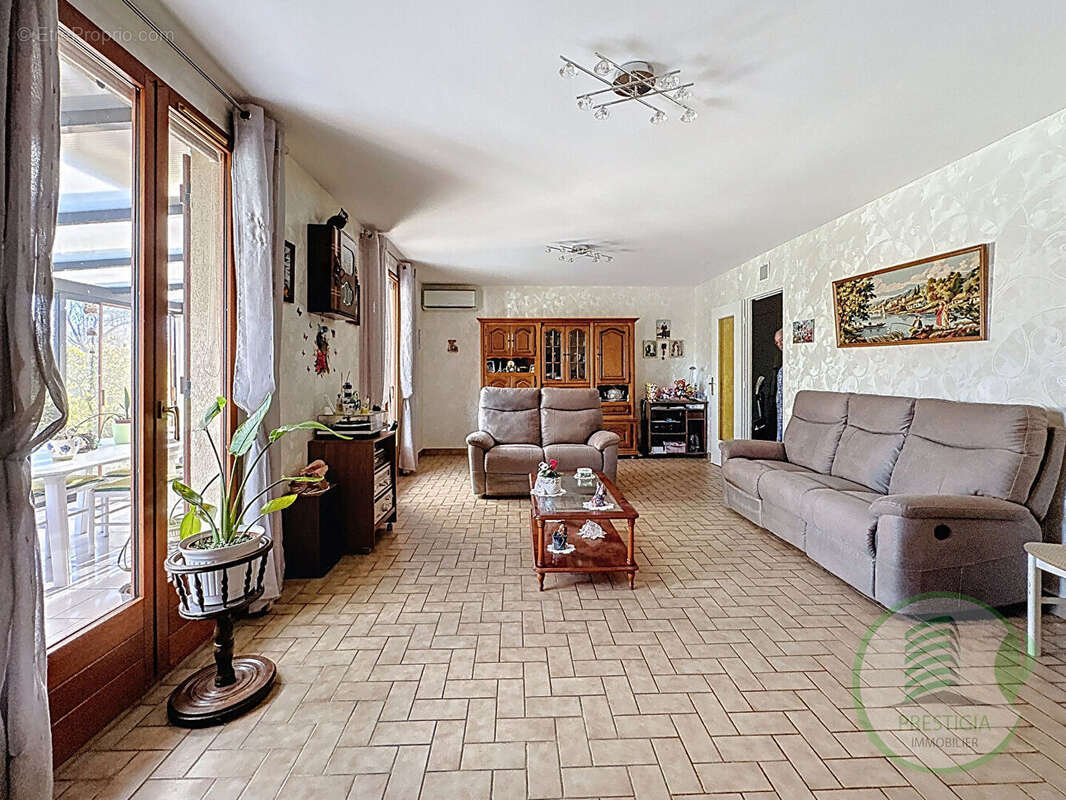 Maison à JONCHERY-SUR-VESLE