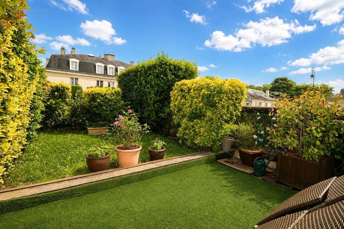 Appartement à VERSAILLES