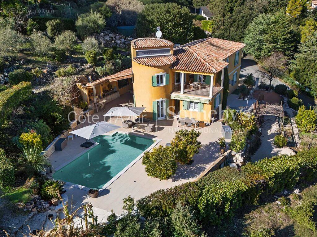 Maison à MONTAUROUX