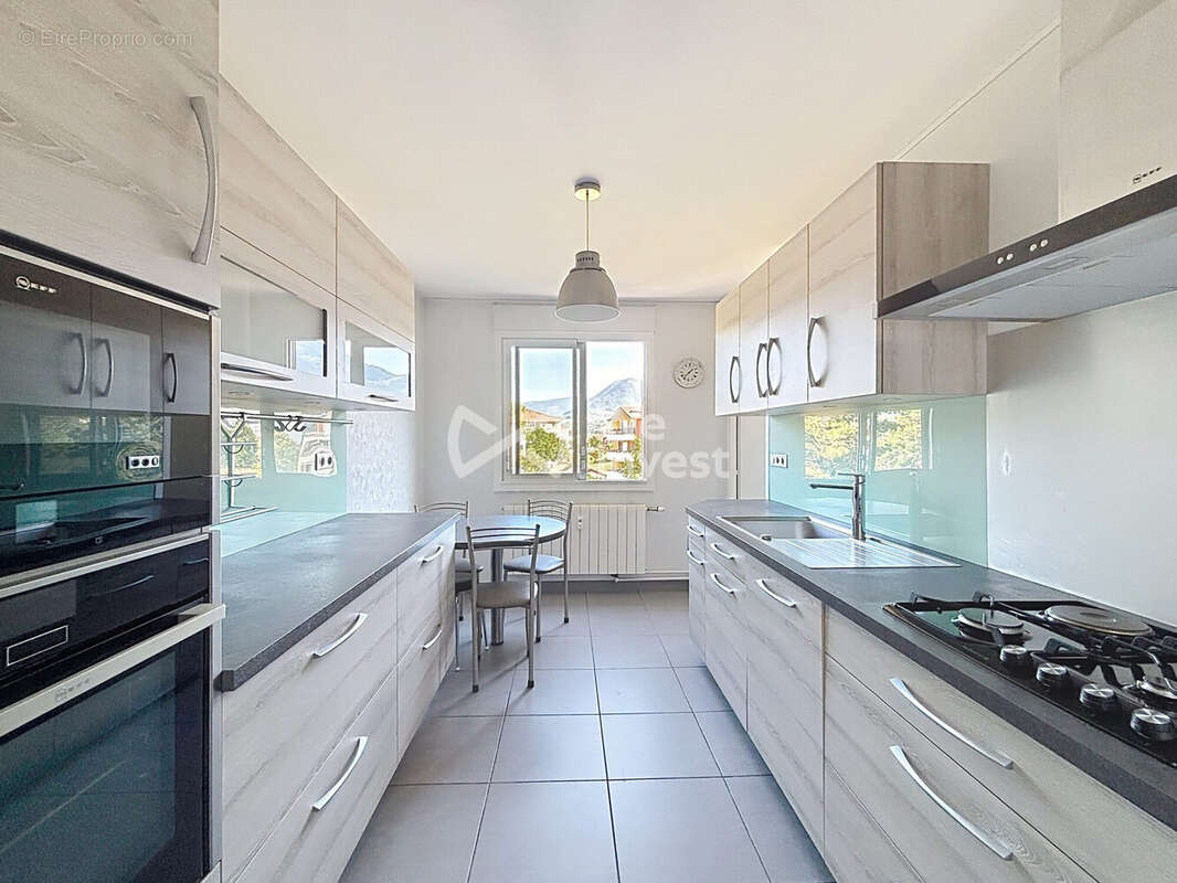 Appartement 90 m² à Lancrans  - photo 6