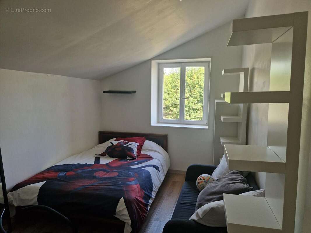 Maison 135 m² à Peault  - photo 9