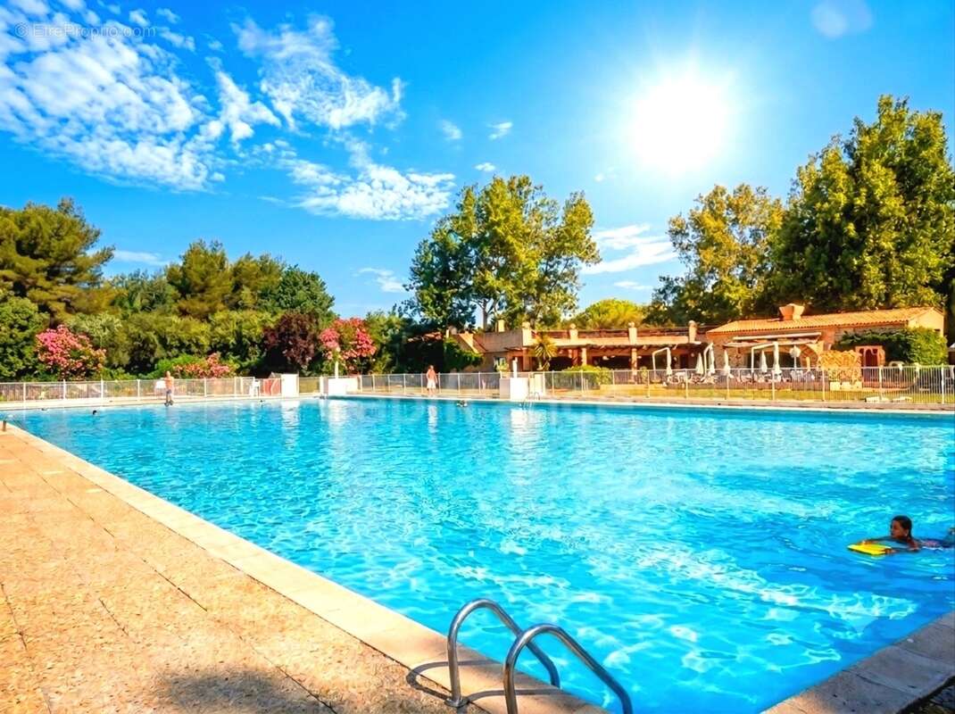 Appartement t2/t3 vue mer + parking et piscine à vendre six-fours-les-plages (83) - photo 6