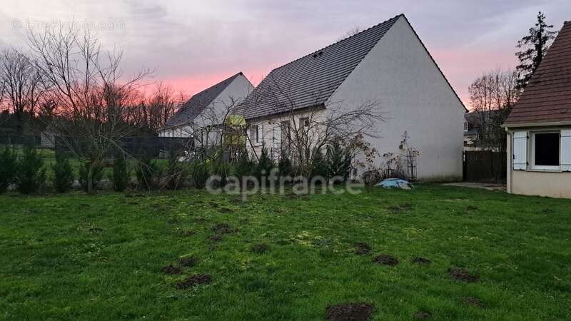 Maison à RESSONS-LE-LONG