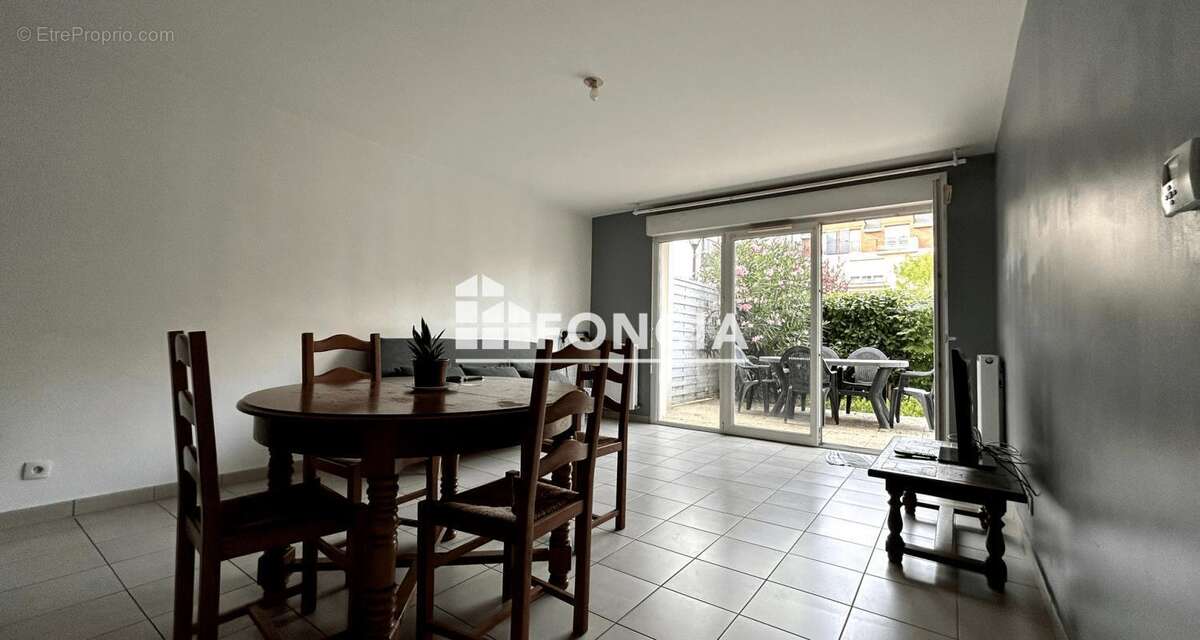 Appartement à SAINT-PIERRE-DU-PERRAY