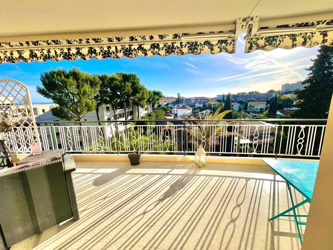 Appartement à LE CANNET