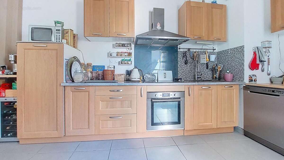 Appartement à MEYZIEU