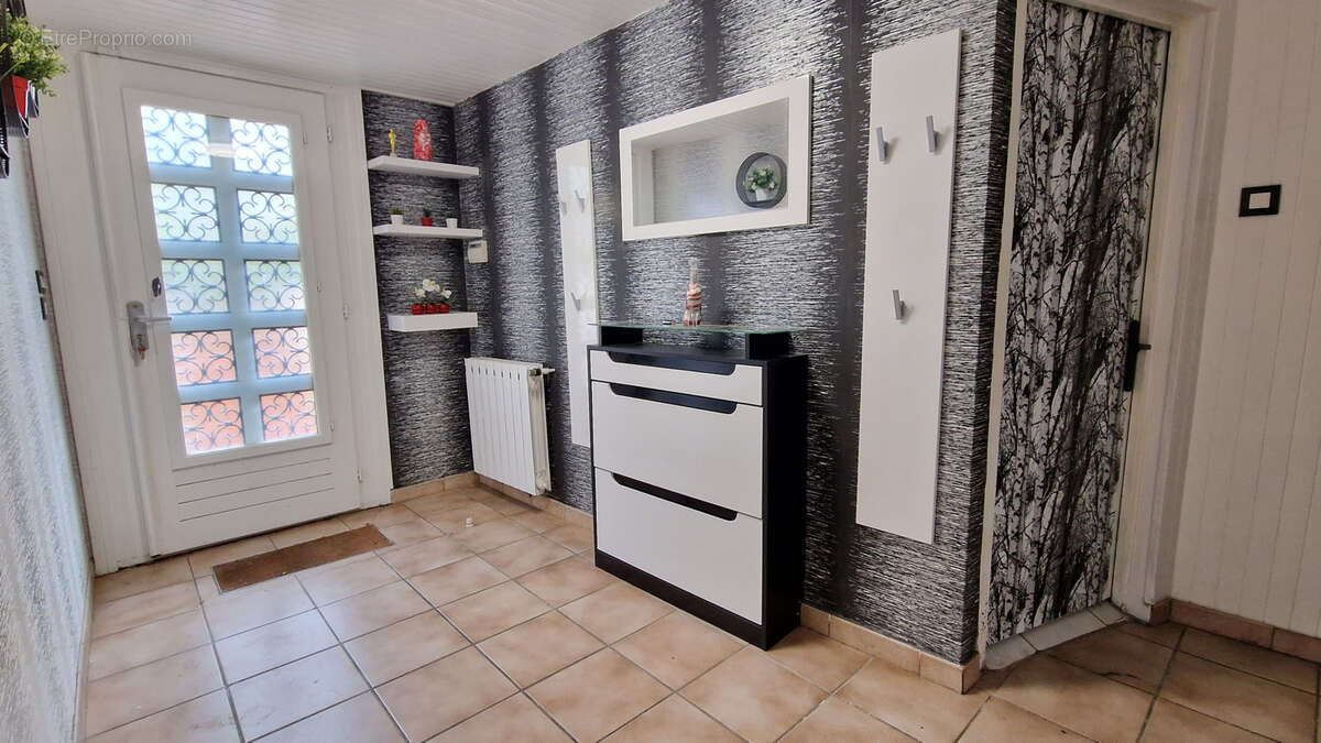 Maison à MARLY-LA-VILLE