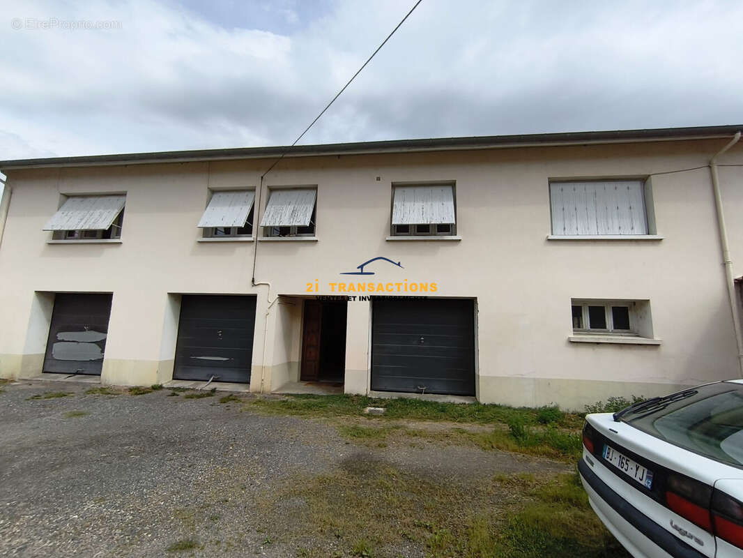 Appartement à SURY-LE-COMTAL