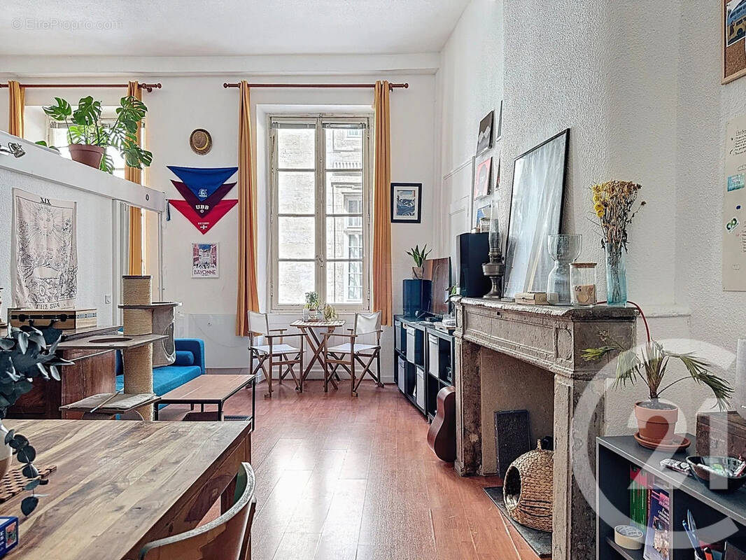 Appartement à BORDEAUX
