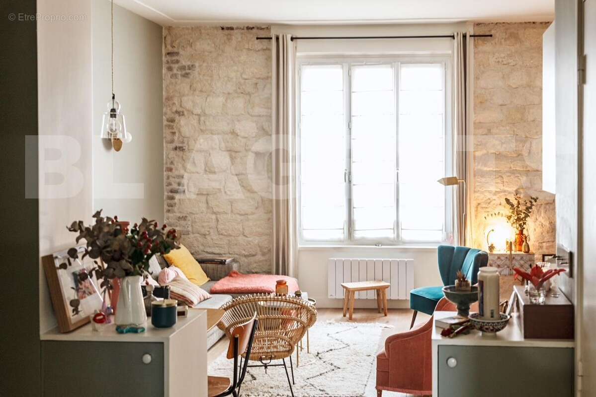 Séjour 5 - Appartement à COURBEVOIE