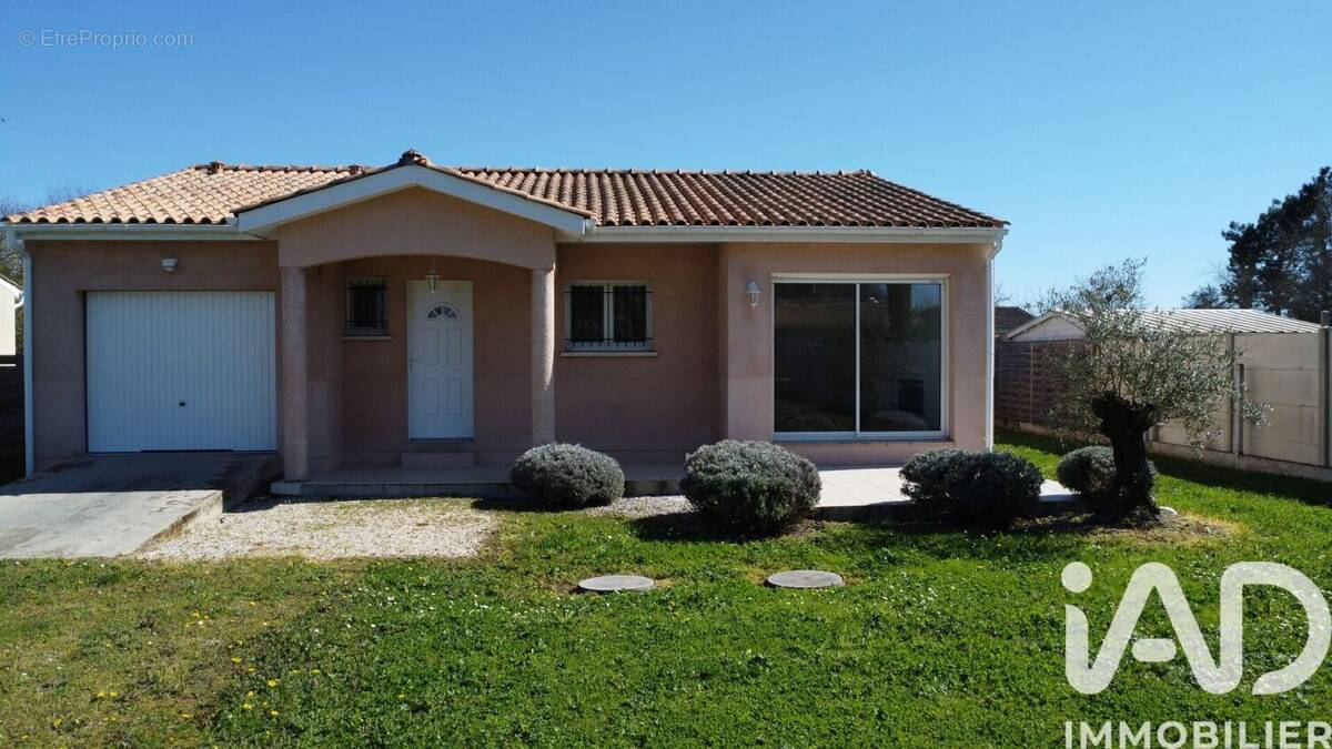 Photo 1 - Maison à COUTRAS