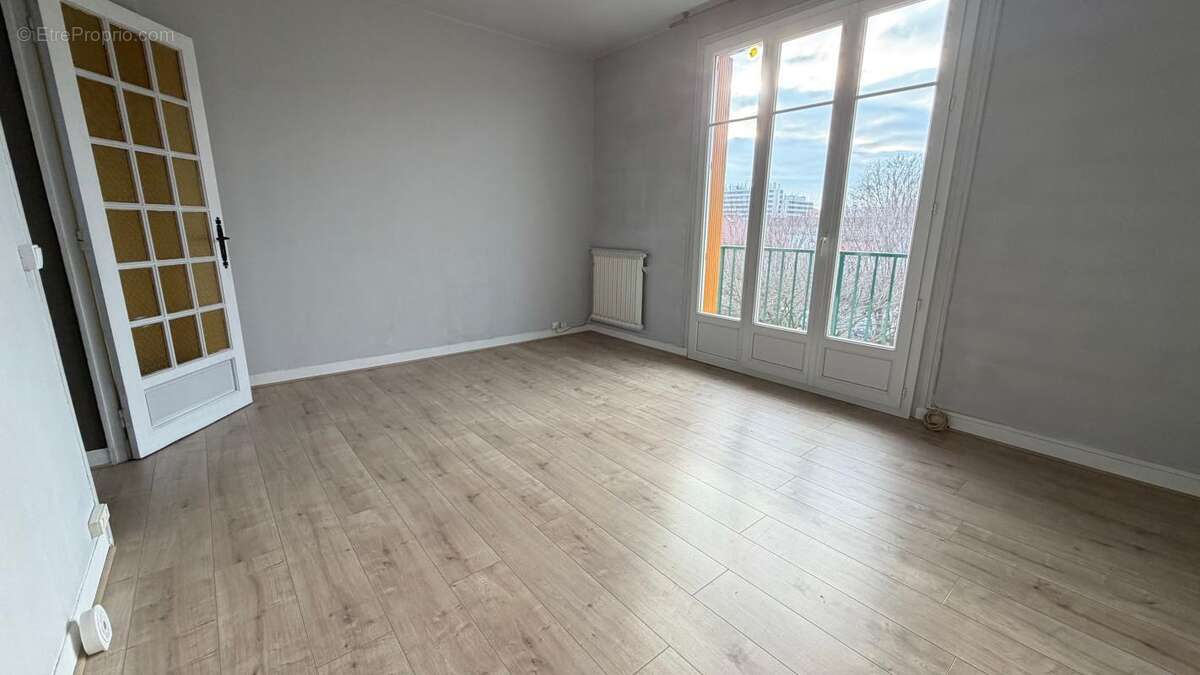 Appartement à NEUILLY-SUR-MARNE