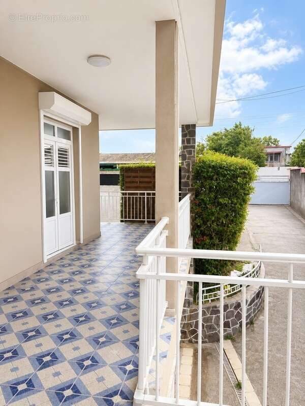 Maison à vendre 8 pièces FORT DE FRANCE (972) - photo 4