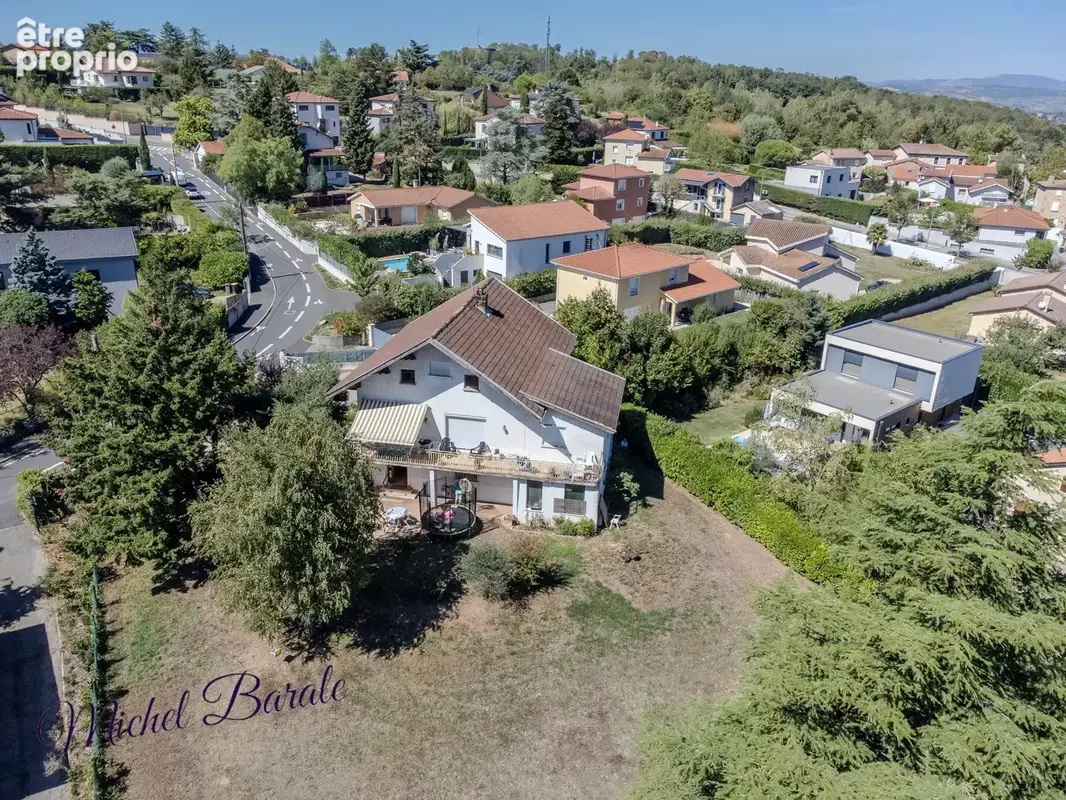 Dardilly – propriété familiale de 222 m² – 6 chambres – t2 indépendant – terrain de 1 647 m² – vue panoramique - photo 2