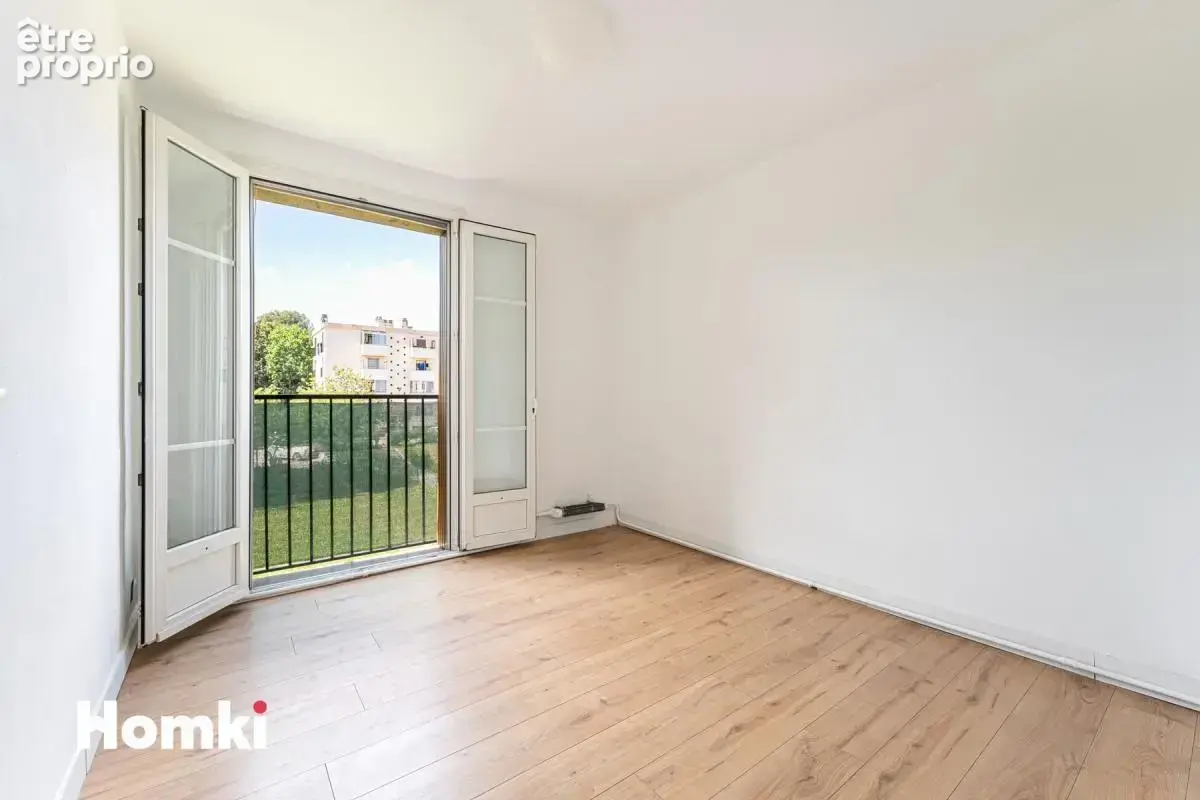 Appartement T3 de 57 m² à Aubagne 13400, Avenue de Garlaban - photo 9