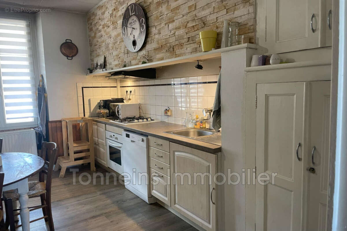 Maison à TOMBEBOEUF