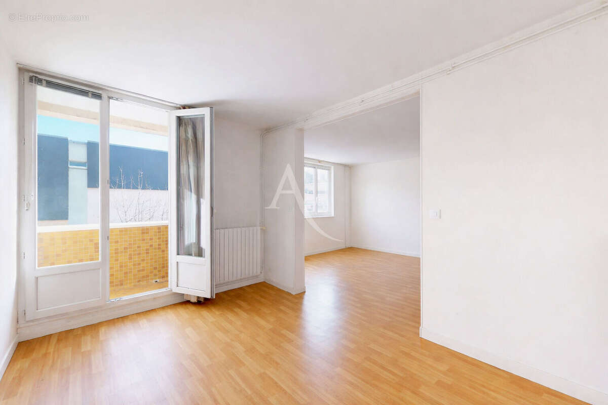 Appartement Alfortville 5 pièce(s) 72 m2 - CAVE - photo 2