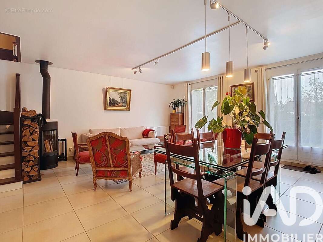 Photo 4 - Maison à AMILLY