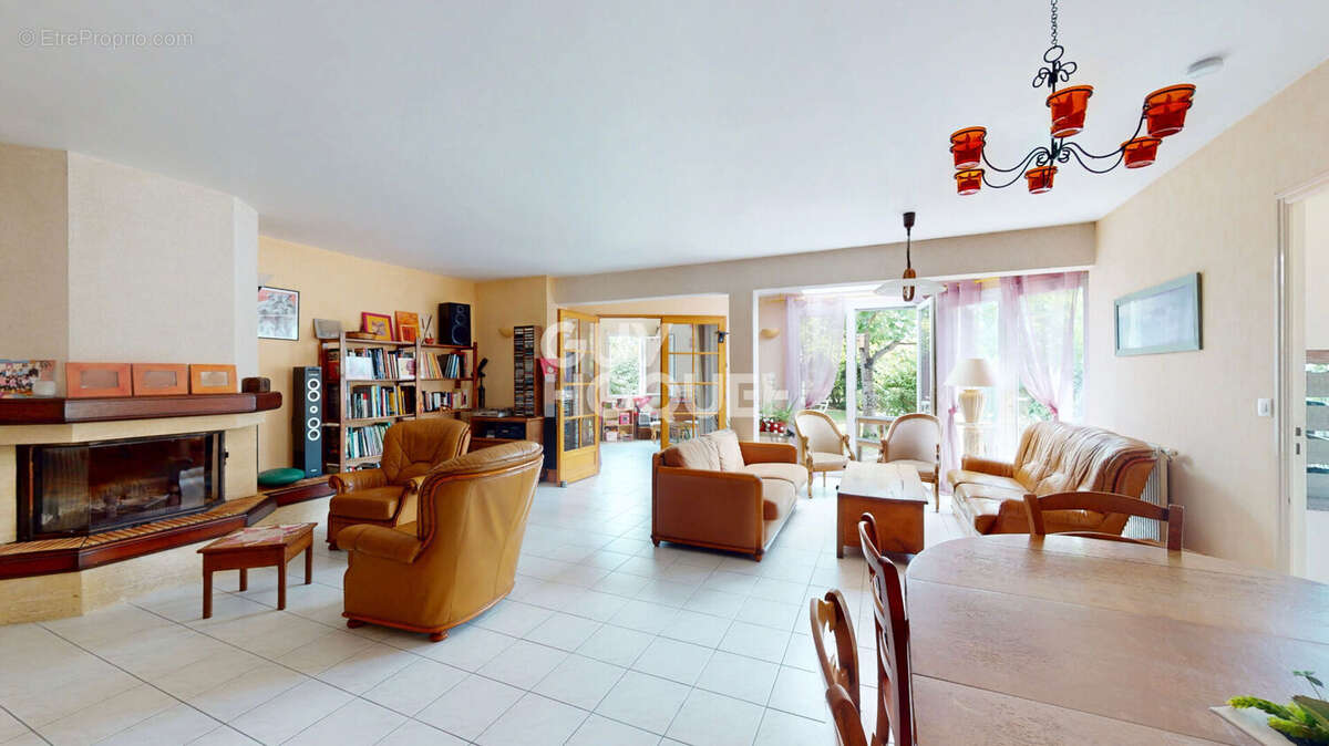 Maison à HAUTE-GOULAINE