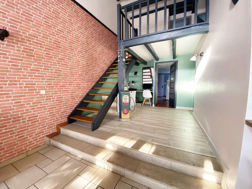 Maison à MENIL-LA-HORGNE