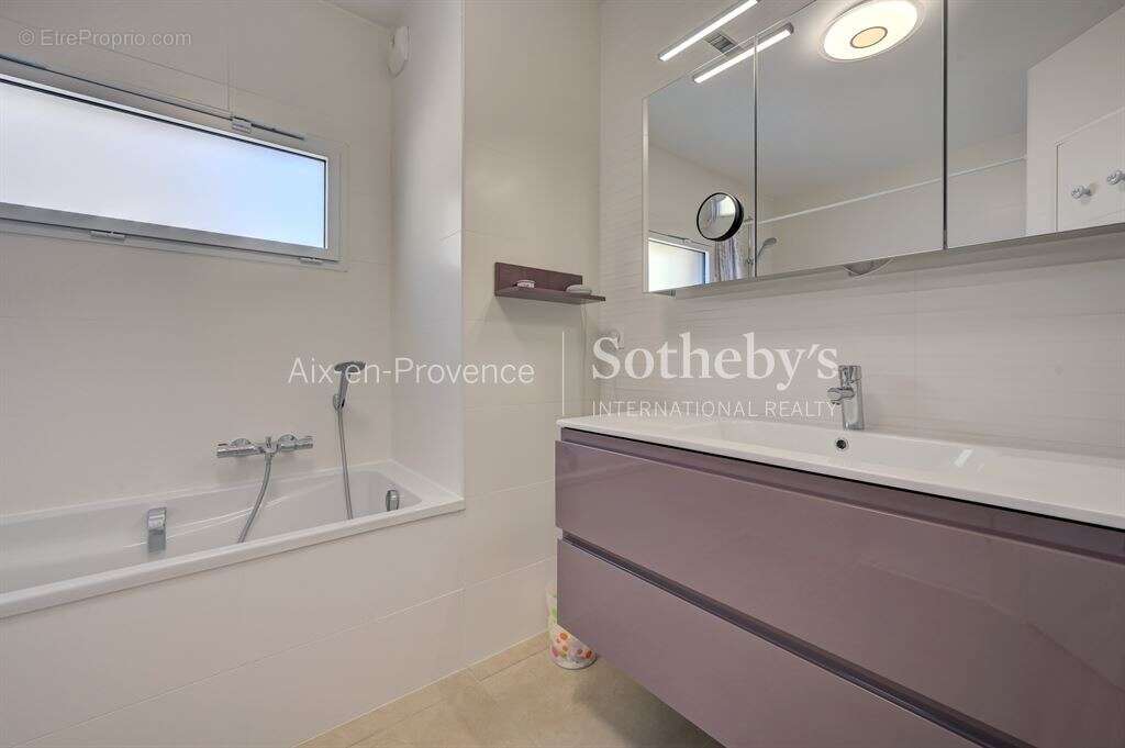 Appartement centre ville terrasse /jardin/garage - photo 14