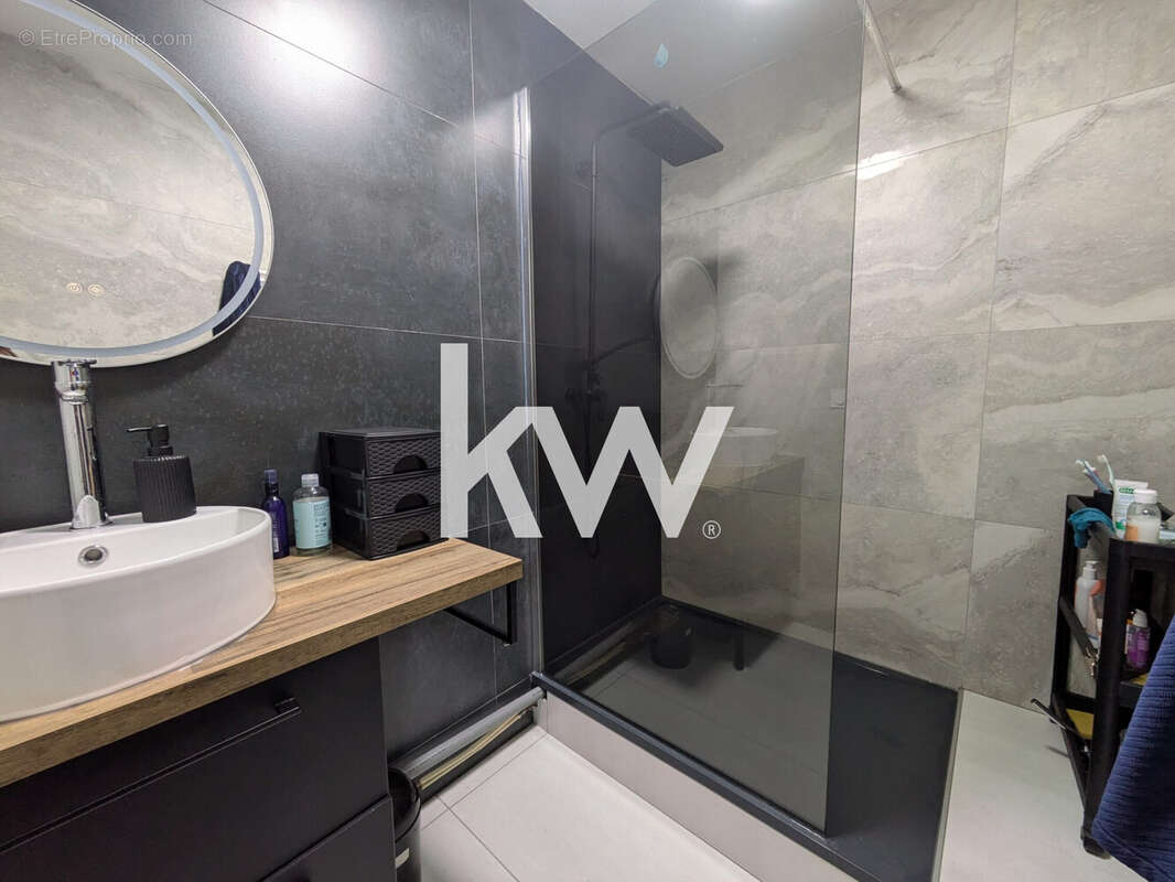 Appartement 83 m² à Saint-Etienne  - photo 9