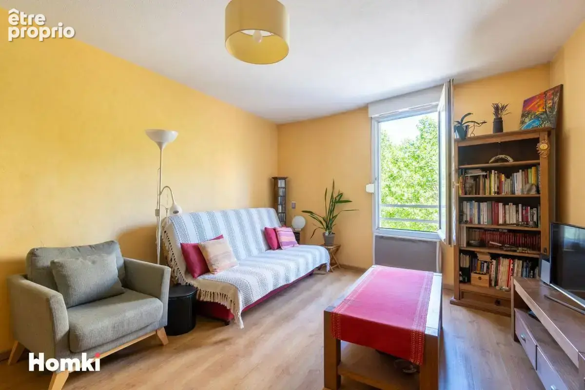 Appartement T2 de 46 m² à Lyon 69007, Rue du Commandant Ayasse - photo 3