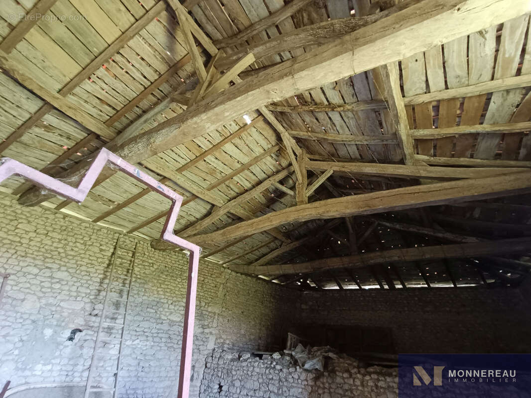 Autre à SAINT-MAIGRIN