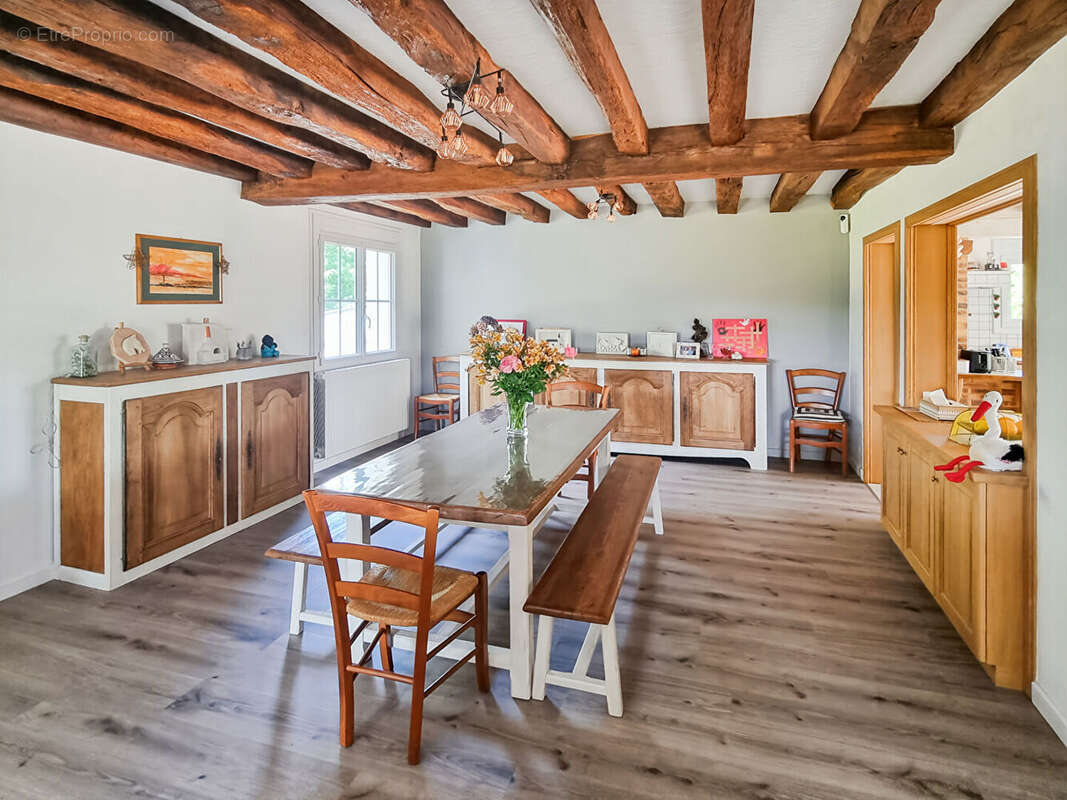 Maison à SAINT-QUENTIN-EN-MAUGES