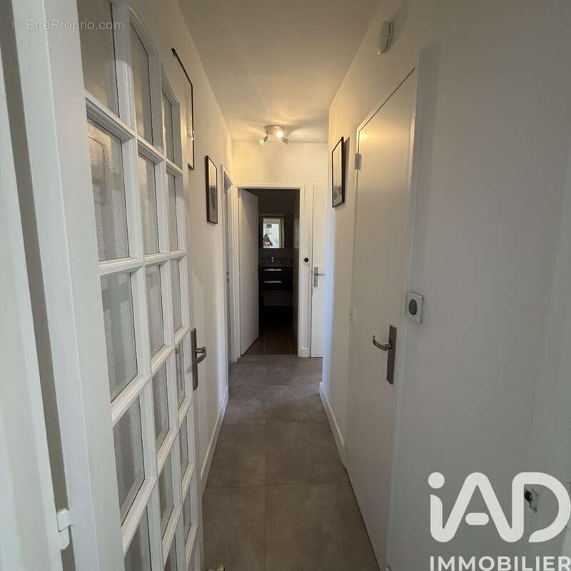 Photo 6 - Appartement à MARSEILLE-11E