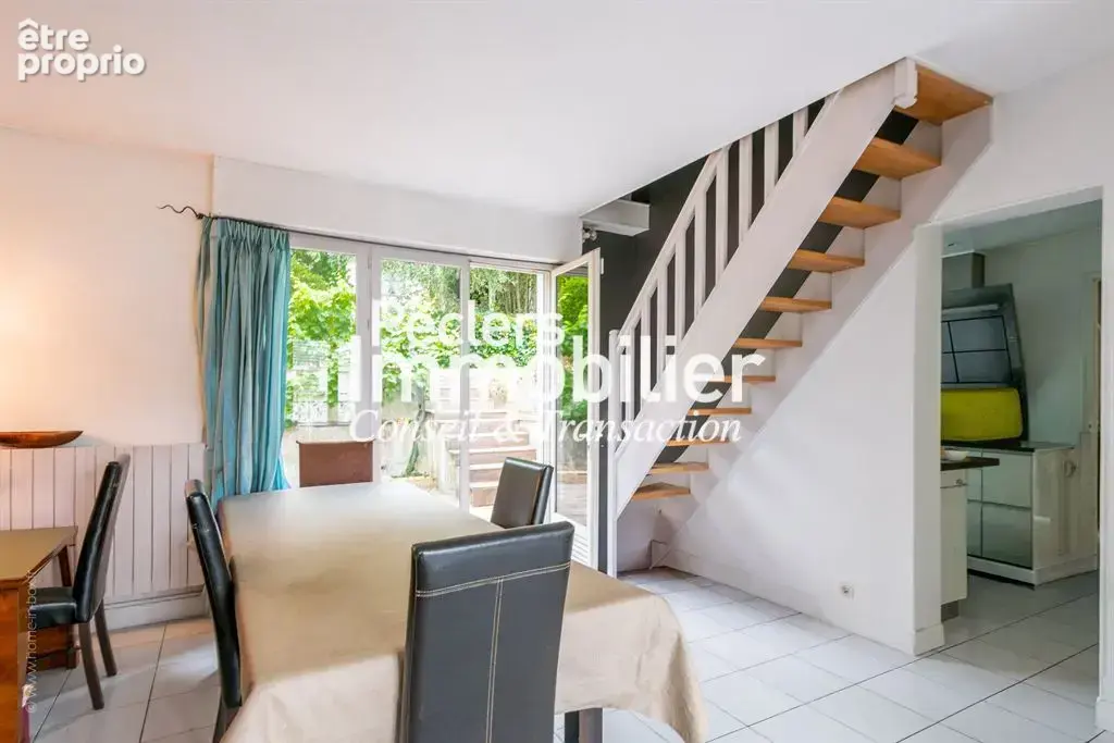 Maison familiale dans le quartier des Coteaux - photo 3